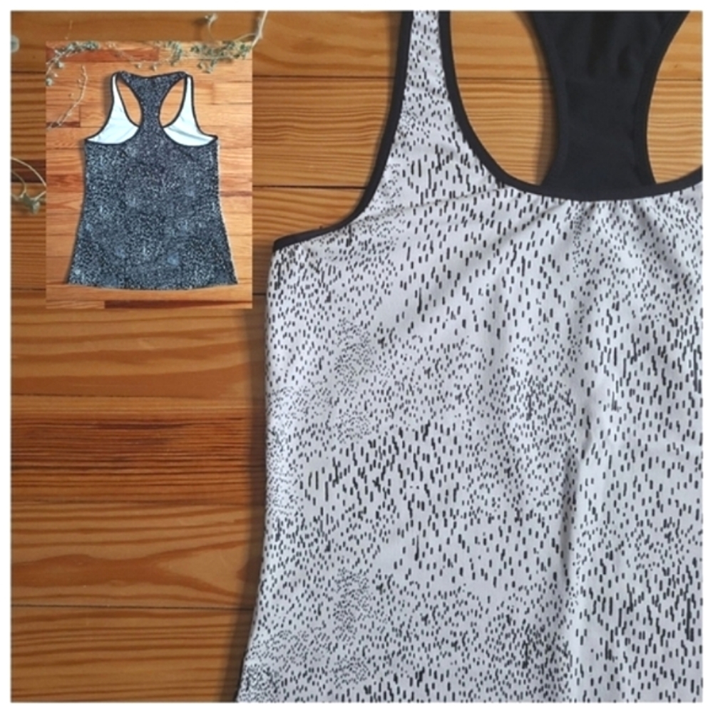 Fabletics White and Black Speckle Two-Tone Eiffel Racerback Tank - size medium